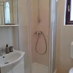 Oli *